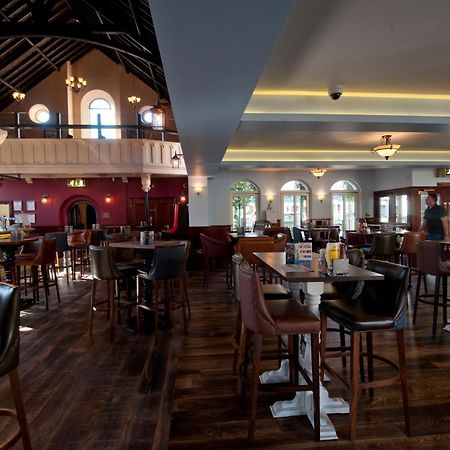 Sandford House Hotel Wetherspoon Гантінгдон Екстер'єр фото