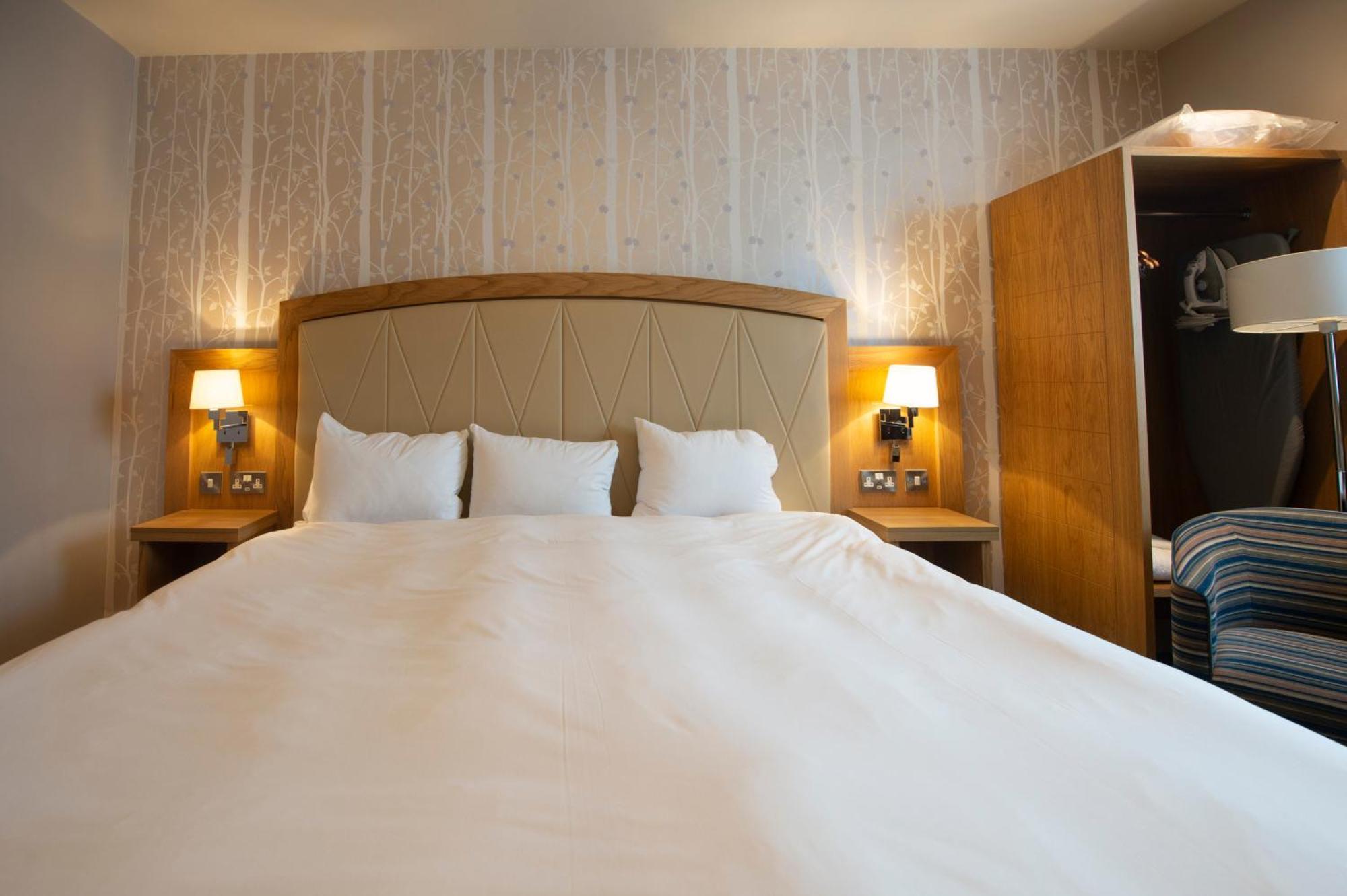 Sandford House Hotel Wetherspoon Гантінгдон Екстер'єр фото