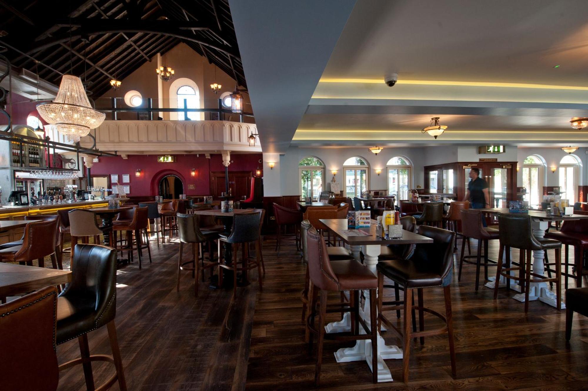 Sandford House Hotel Wetherspoon Гантінгдон Екстер'єр фото